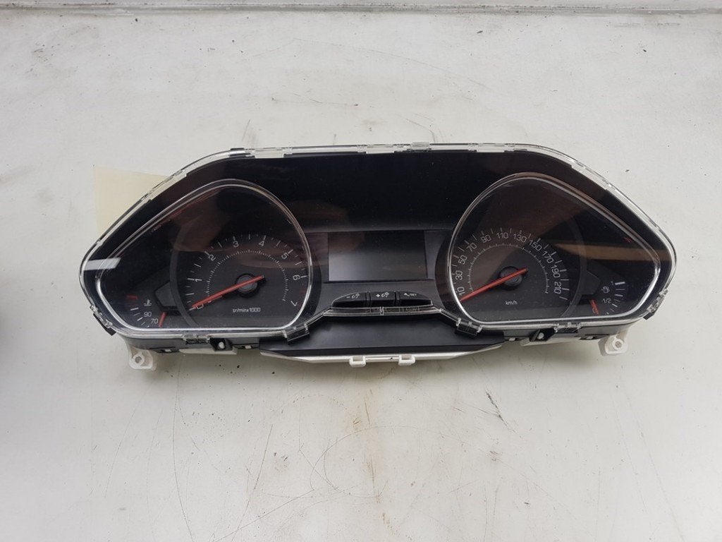 INSTRUMENTS DE BORD Peugeot 208 I (CA / CC / CK / CL), Utilisé, Peugeot