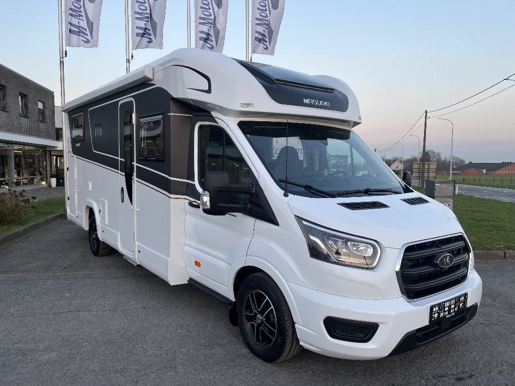 Masuria 790 TL | Full option | Premium | Centraal+Hefbed, Caravanes & Camping, Jusqu'à 4, Entreprise, Réfrigérateur, Ford