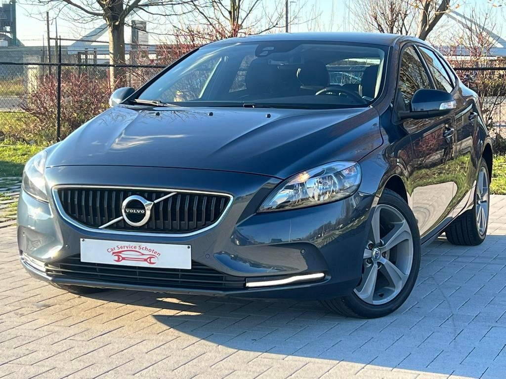 Volvo v40 1.5benzine T2 automaat /37dkm /2017, Autos, Volvo, Achat, Entreprise, Carnet d'entretien, Noir