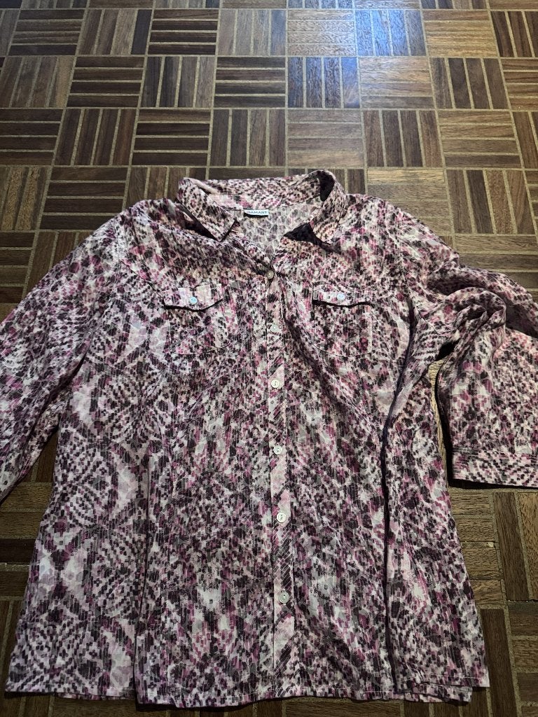 Damart blouse met roze dierenprint – lange mouwen, Kleding | Dames, Blouses en Tunieken, Roze, Damart, Gedragen, Ophalen