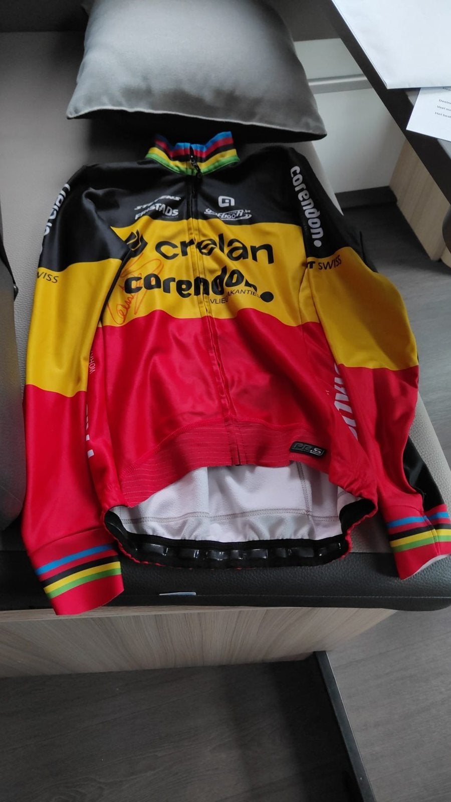 BK trui Sanne Cant gesigneerd, Enlèvement, Utilisé, Vêtements