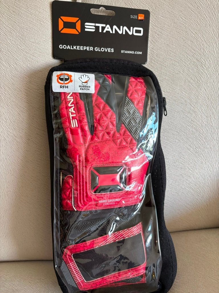 Keepershandschoenen, Sport en Fitness, Voetbal, Ophalen, Nieuw, Handschoenen