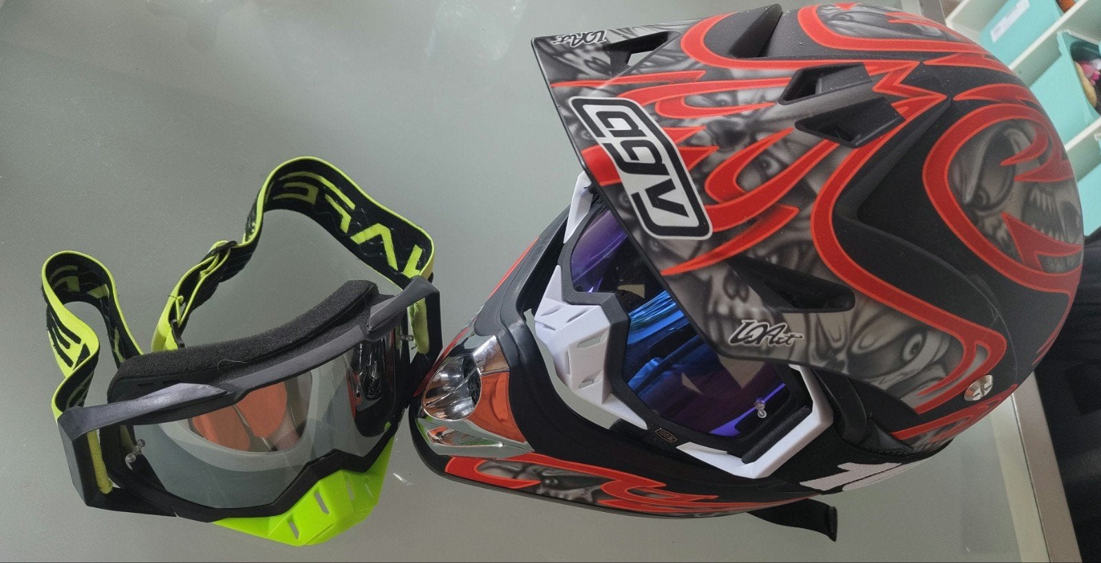 Casque cross / enduro trotinette AGV AX-8 LoArt + lunettes, Enlèvement ou Envoi, L, AGV
