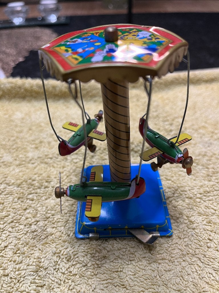 2 Jouets mécaniques représentant un manège d'avion en fer, Antiquités & Art, Enlèvement