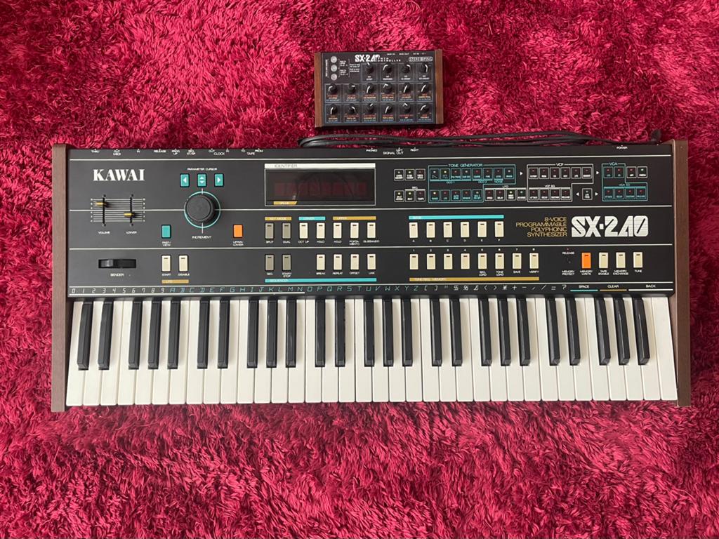 Kawai SX-240 avec mise à niveau Tauntek et contrôleur stéréo, Enlèvement, Comme neuf, Kawai