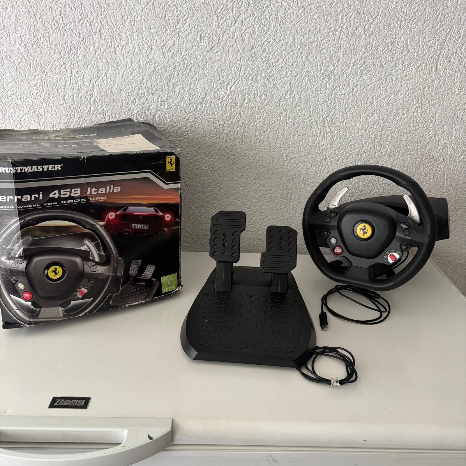 Xbox 360 stuur met doos, Games en Spelcomputers, Ophalen of Verzenden, Zo goed als nieuw, Stuurtje of Sportattribuut, Xbox 360