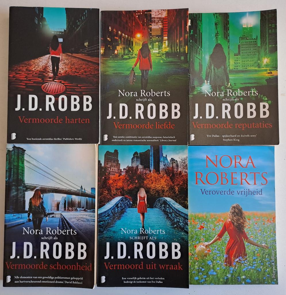 Boeken Nora Roberts (2), Boeken, Ophalen of Verzenden, Gelezen