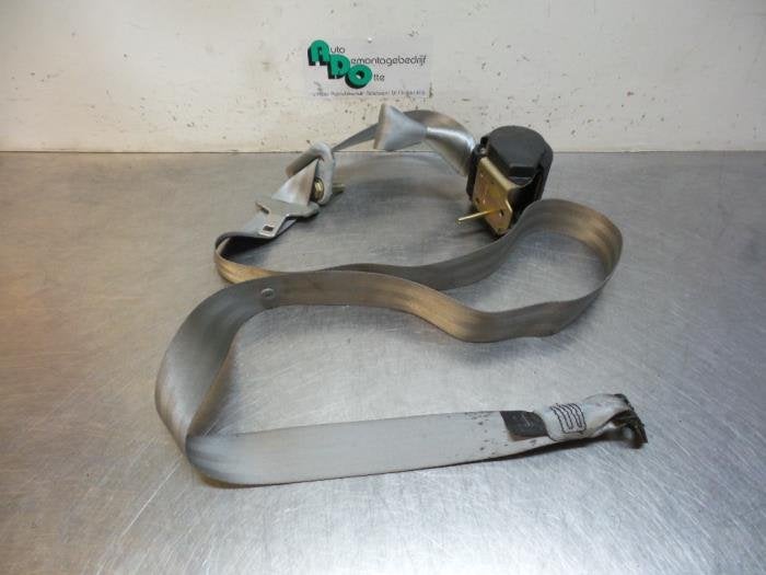 Ceinture de sécurité arrière gauche d'un Renault Twingo (, Renault, -, 3 mois de garantie, Utilisé