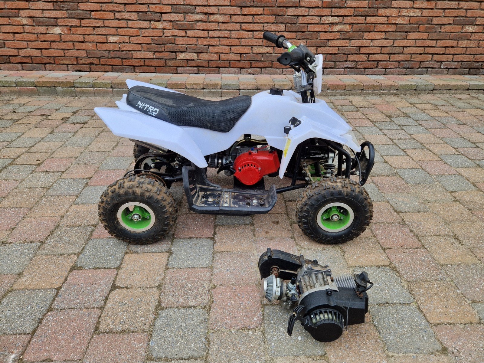 Kinder quad, Ophalen