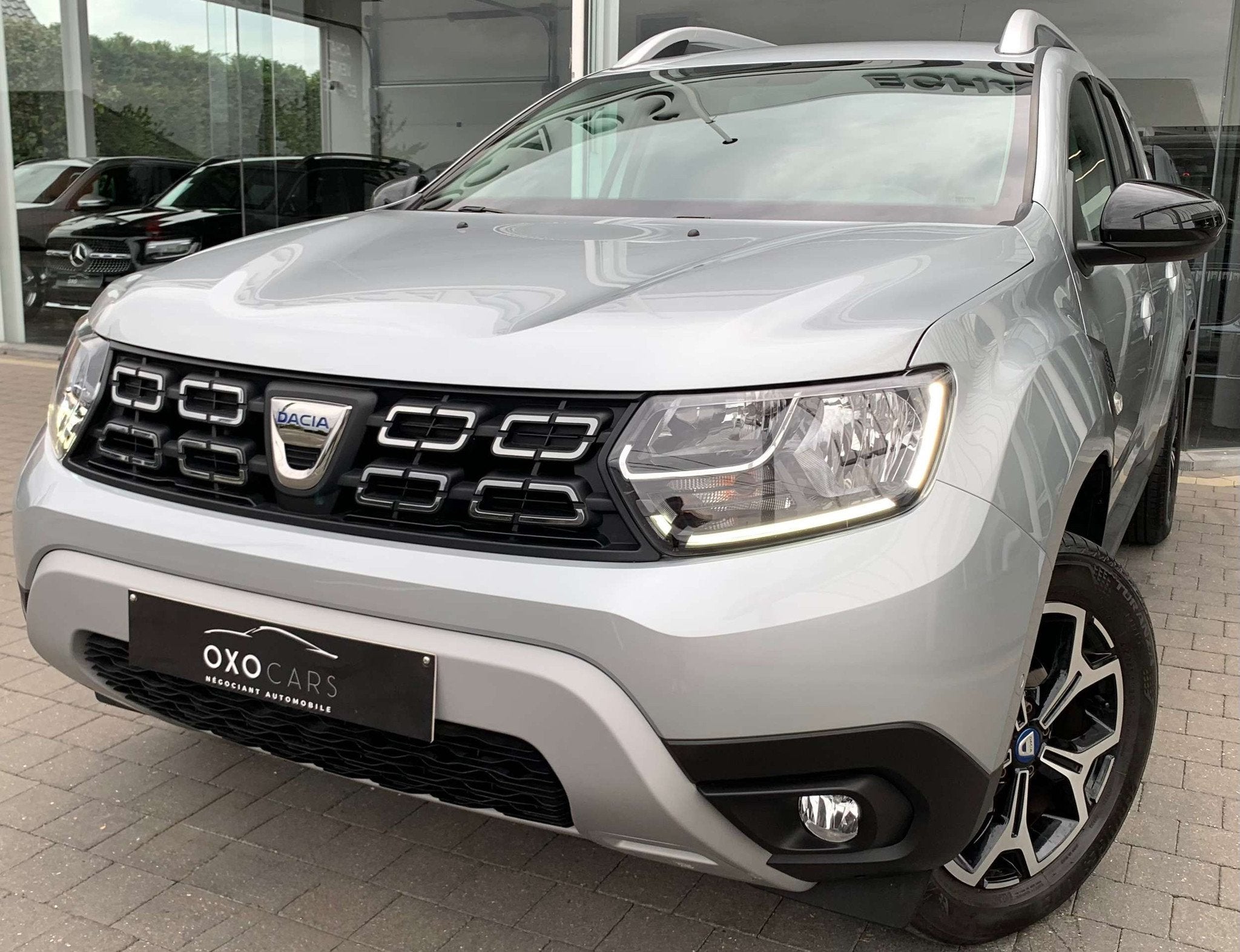 Dacia Duster 1.0 TCe "15TH Anniversary" 100CV / Gps / Clim A, Argent ou Gris, Achat, Euro 6, Entreprise