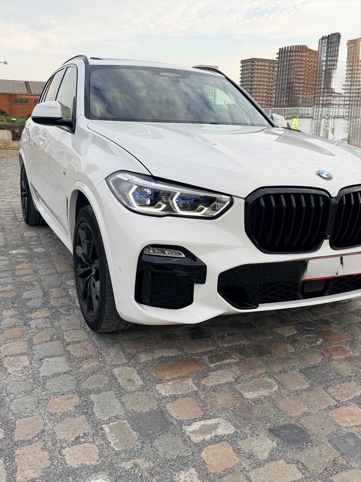 BMW X5 xDrive30d M-Pack | Full option | Pano | HUD, Auto's, Automaat, Bi-Xenon koplampen, X5, Wit