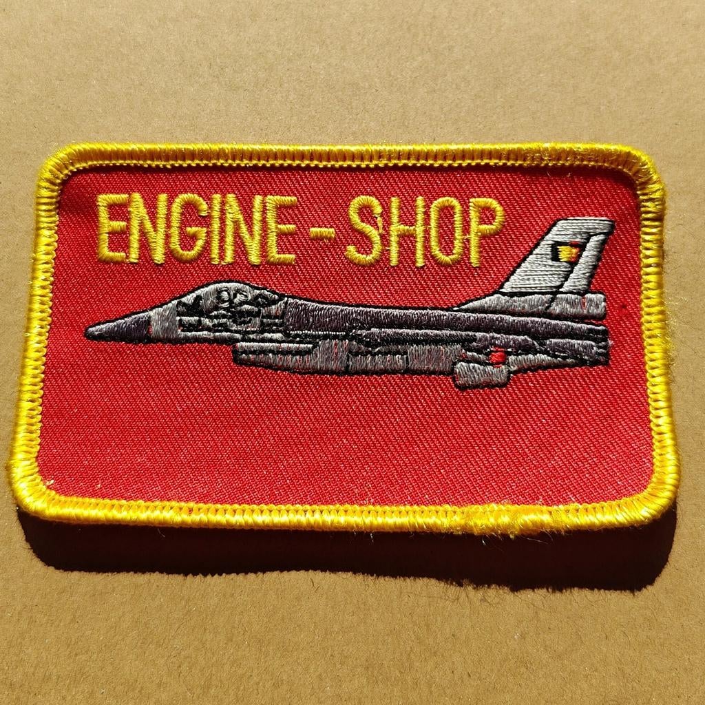 Force aérienne belge - Moteur - Plaque signalétique Shop F-1, Enlèvement ou Envoi, Armée de l'air, Emblème ou Badge