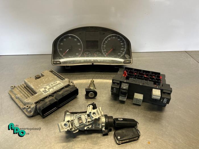 Serrure de contact + ordinateur d'un Volkswagen Golf (Golf 0, Volkswagen, -, 3 mois de garantie, Utilisé