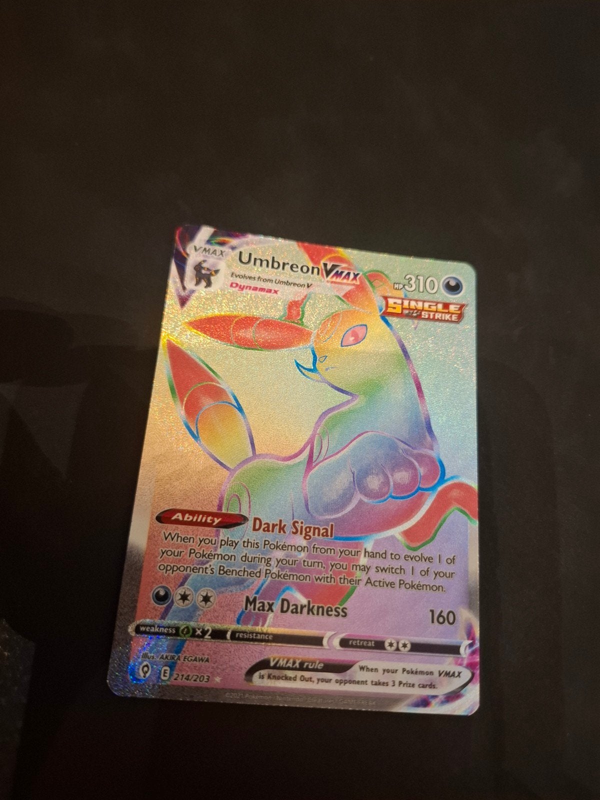 Umbreon VMAX 214/203 - Evolving Skies - Secret Rainbow Rare, Hobby en Vrije tijd, Ophalen of Verzenden