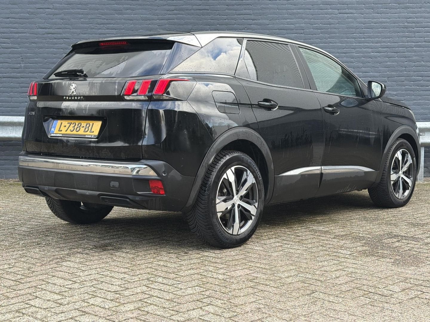 Peugeot 3008 1.2 PureTech Crossway | Cruise | Climate | Navi, Auto's, Zwart, Handgeschakeld, SUV of Terreinwagen, Parkeersensor