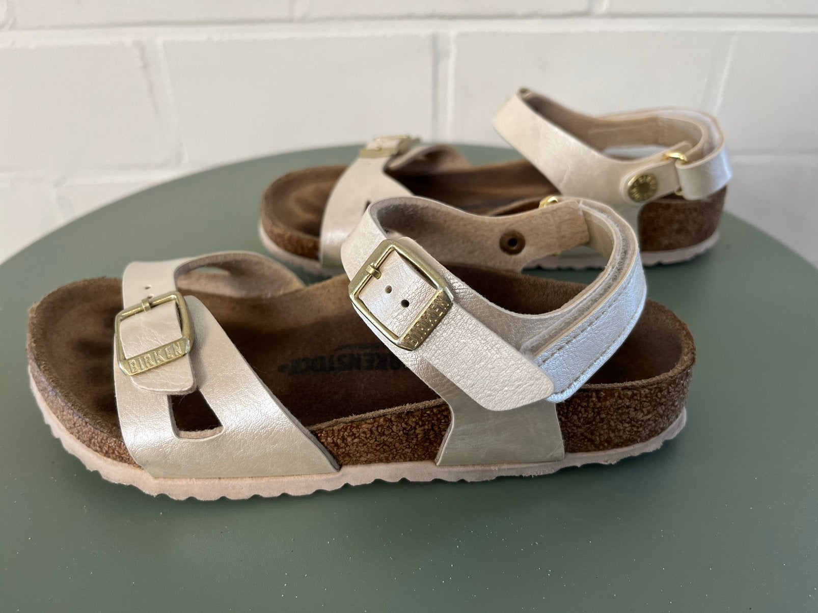 Sandaal BIRKENSTOCK maat 33, Meisje, Overige typen, Ophalen of Verzenden, Zo goed als nieuw
