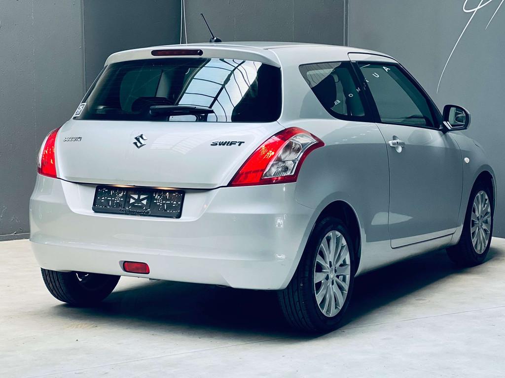 Suzuki Swift 1.2i *AUTOMATIQUE*CLIM*CARNET COMPLET*, Stof, Gebruikt, 4 cilinders, Swift