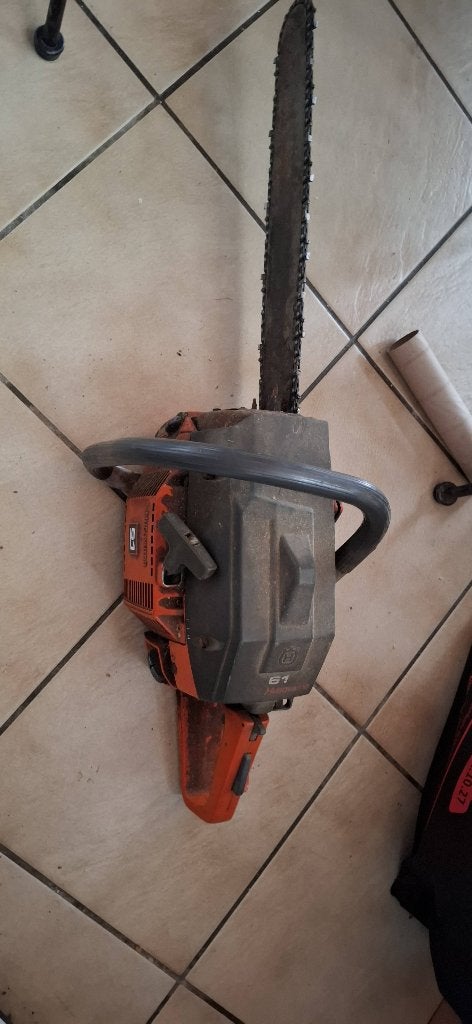 Tronconneuse husqvarna, Enlèvement