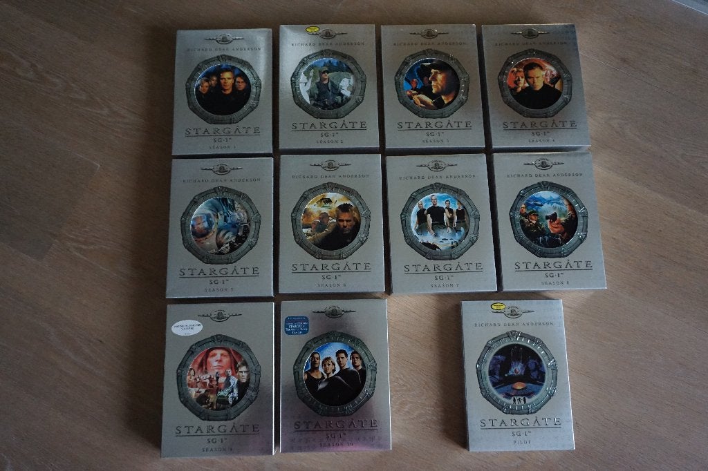 Stargate SG1 - 10 + Pilot, CD & DVD, DVD | TV & Séries télévisées, Enlèvement