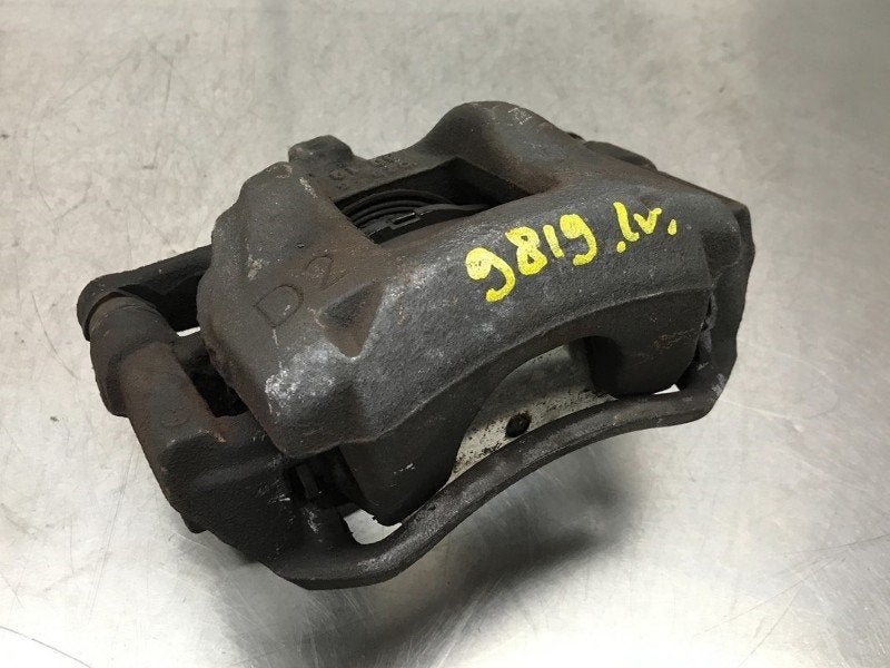 ETRIER DE FREIN AVANT GAUCHE ABS Toyota Auris (E18), Utilisé, Toyota
