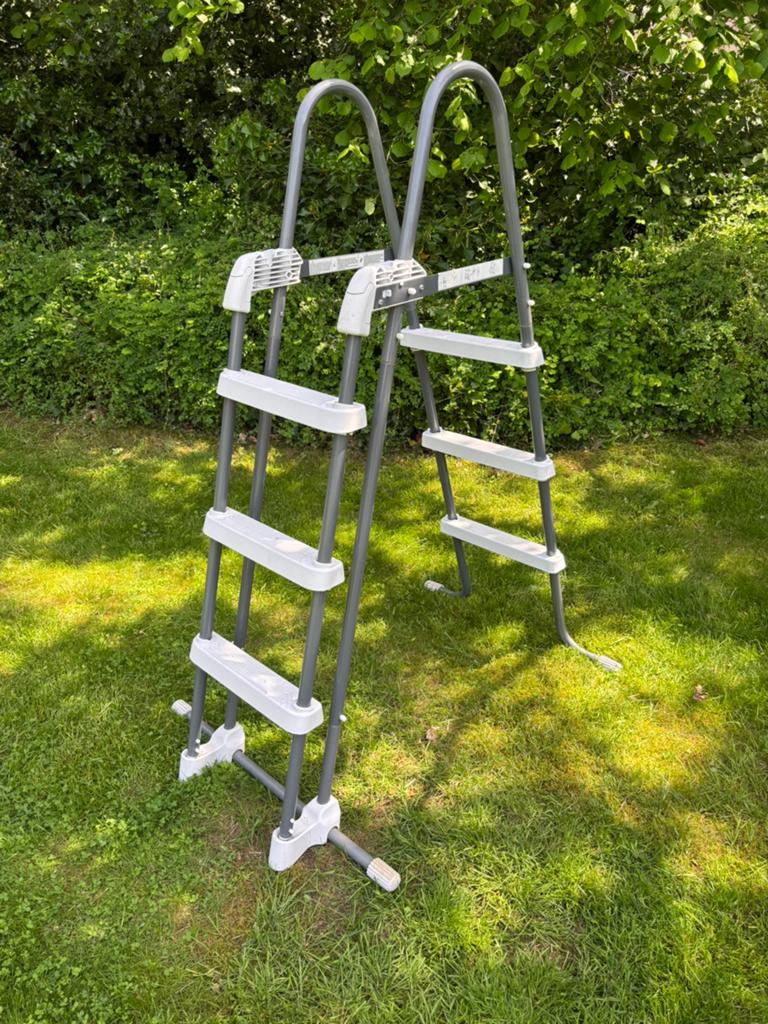 Intex ladder zwembad voor 91 en 107cm wandhoogte, Ophalen, Gebruikt, Ladder