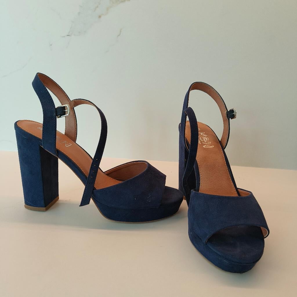 Schoenen, Blauw, Ophalen of Verzenden, Schoenen met hoge hakken, Onbekend