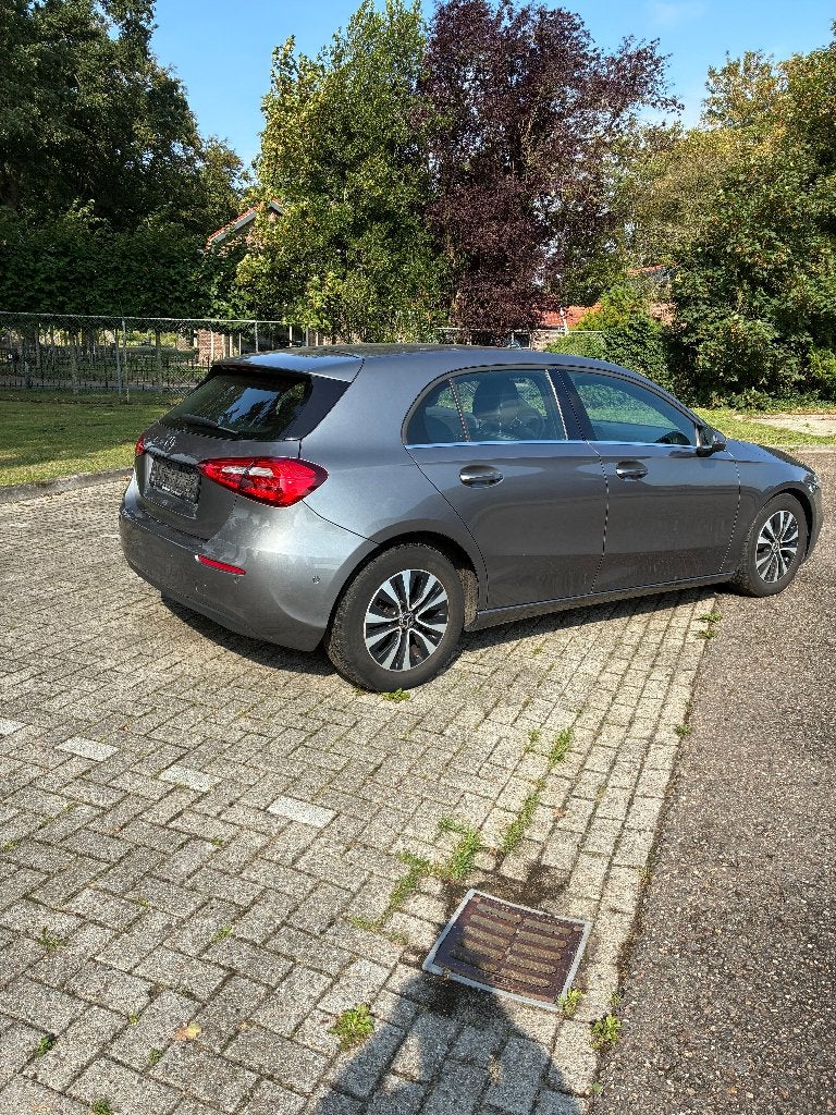 Mercedes A 180  Bj 2019 Automaat  Km 155.925, Auto's, Mercedes-Benz, Adaptive Cruise Control, 5 deurs, Particulier, 3500 kg