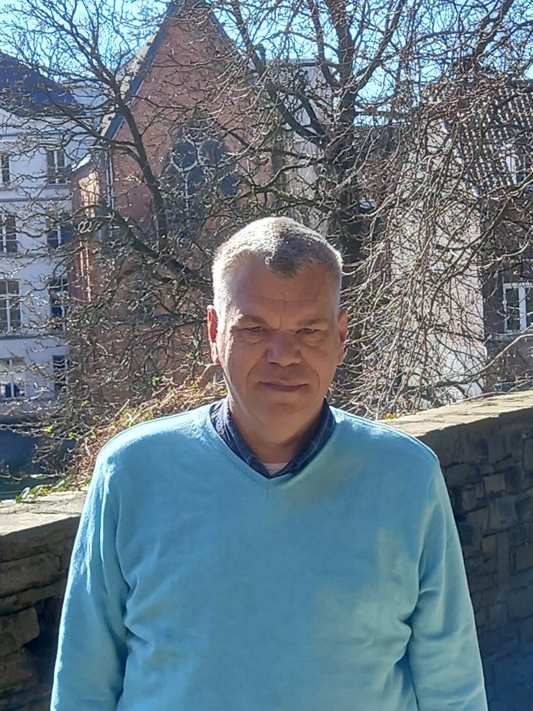 Man zoekt mooie lieve vrouw