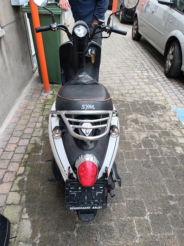 Scooter mio, Gebruikt, Klasse B (45 km/u), Benzine, Ophalen