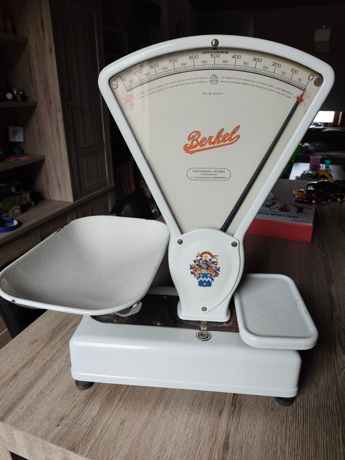 Balance Berkel type EF année 1941, Enlèvement
