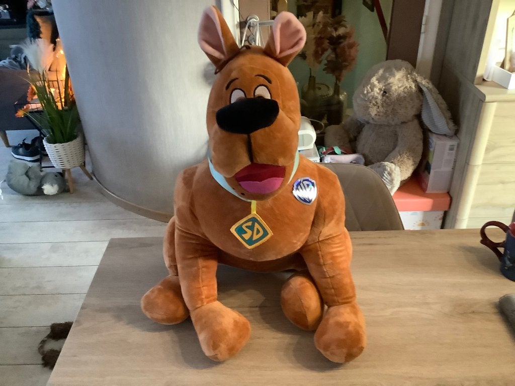 Personnage en peluche Scooby-Doo (Nouveau) (55 cm), Neuf, Brun, Enlèvement ou Envoi, Autres marques