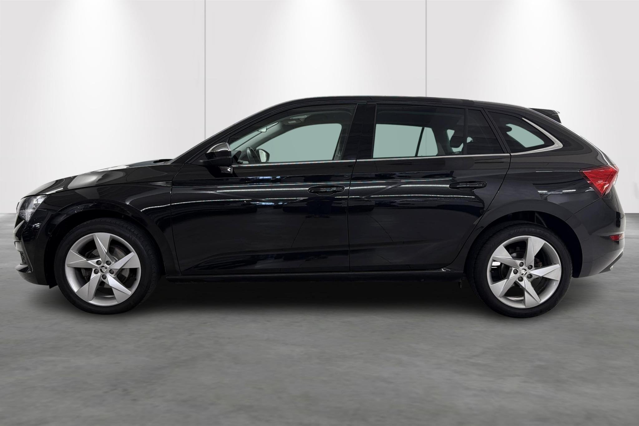 Skoda Scala 1.0 TSI 85kW DSG7 Style (automatique), Autos, 1229 kg, 116 g/km, Volant multifonction, 116 ch
