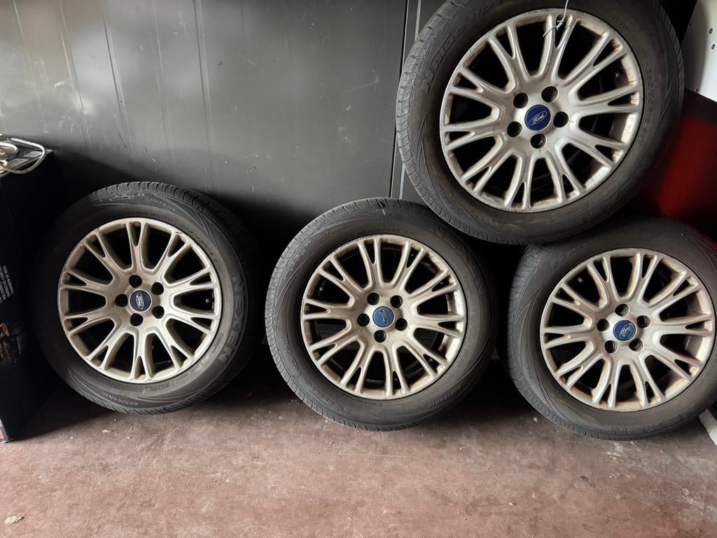 Ford Focus 205/55/16 91V 16.duim met nieuwe banden Nexen 7mm, Auto-onderdelen, Banden en Velgen, Ophalen, Gebruikt, Velg(en), 16 inch