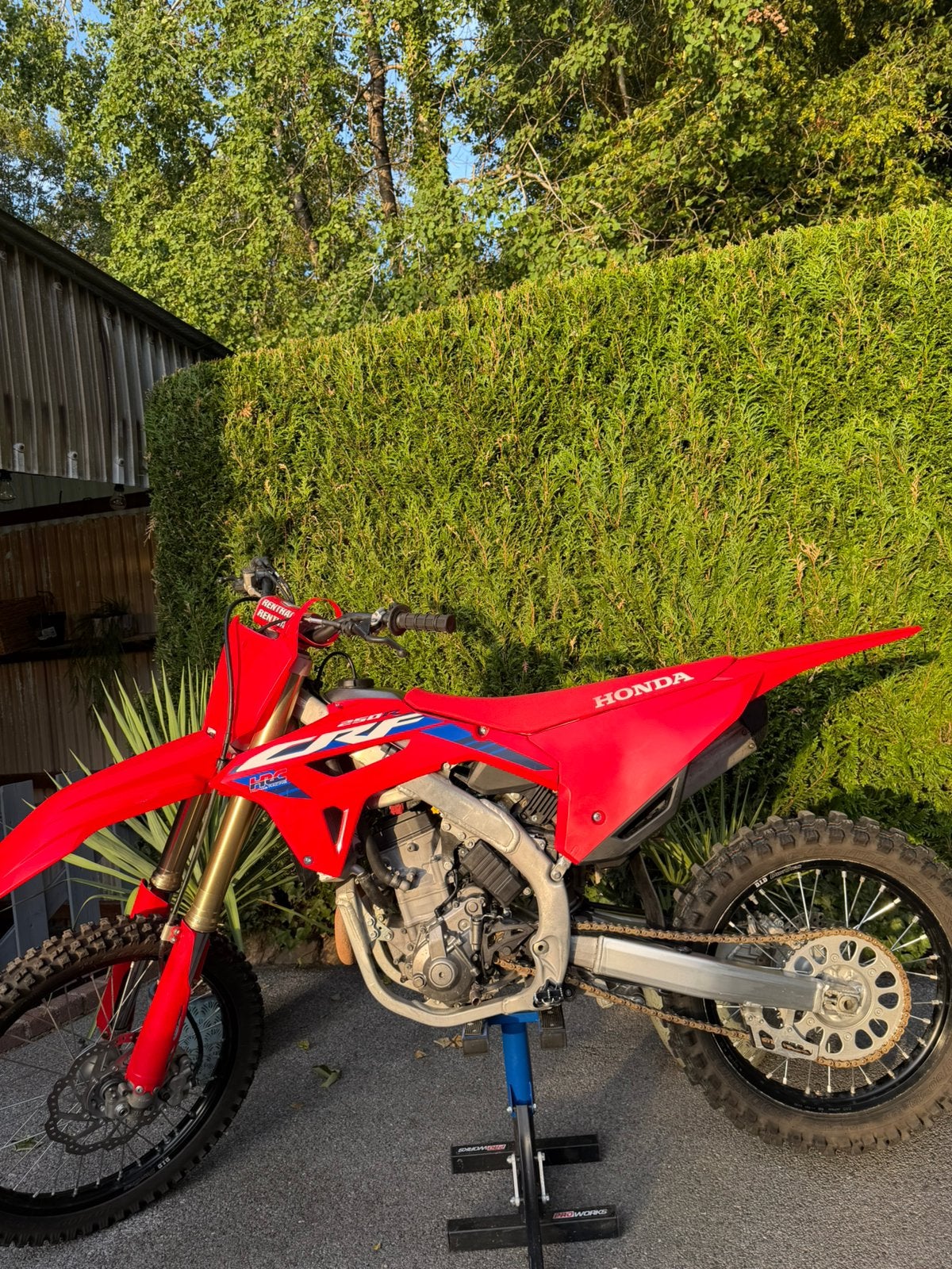 250 crf 2024, Motos, Entreprise