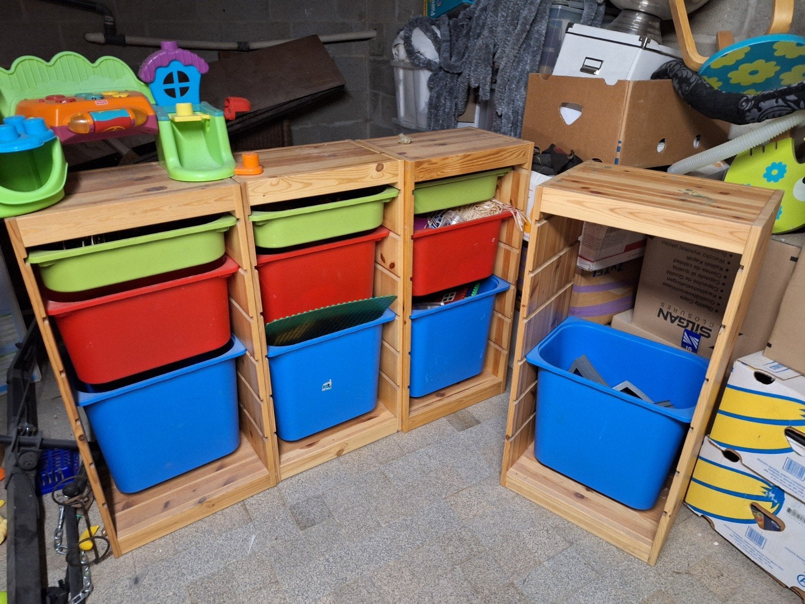 4 ikea kasten met bakken, Ophalen