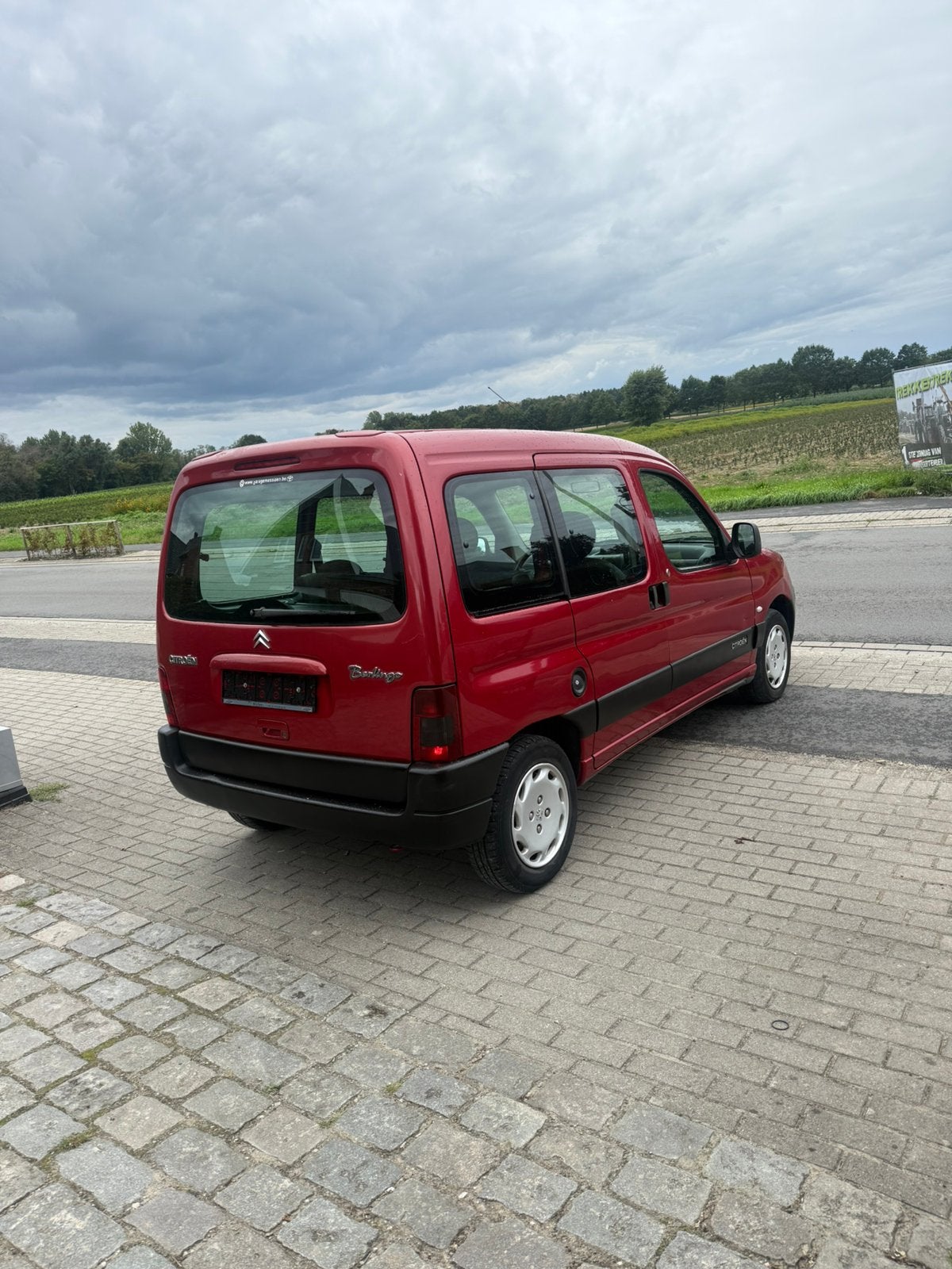 Praktische Citroen berlingo 1.4 benzine 5 zit, https://public.car-pass.be/vhr/32528743-90ff-4d10-be23-beddca222907, Berlingo, Bedrijf