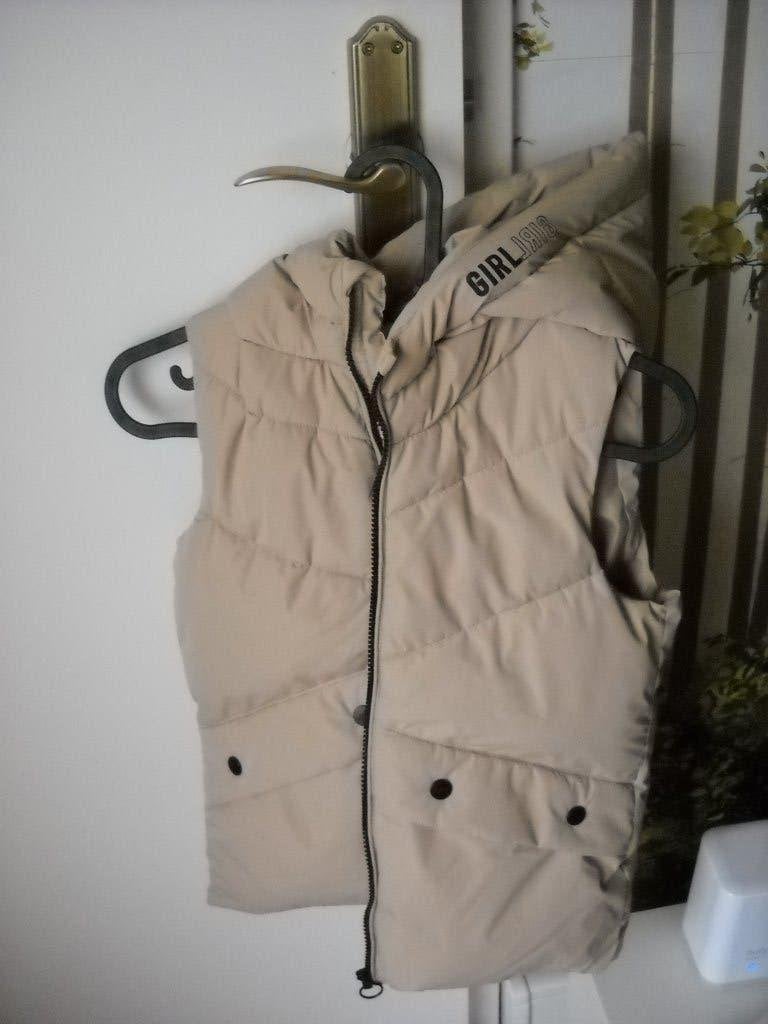 body warmer girls matter met kap-maat 146-als nieuw, Kinderen en Baby's, Kinderkleding | Maat 146, Ophalen, Zo goed als nieuw