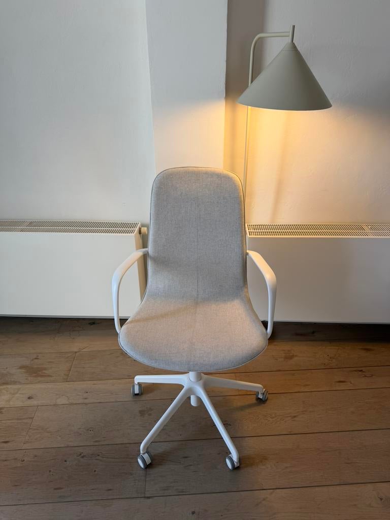 Ikea Langfjall vergaderstoel met armleuningen, Ophalen, Zo goed als nieuw, Beige, Bureaustoel
