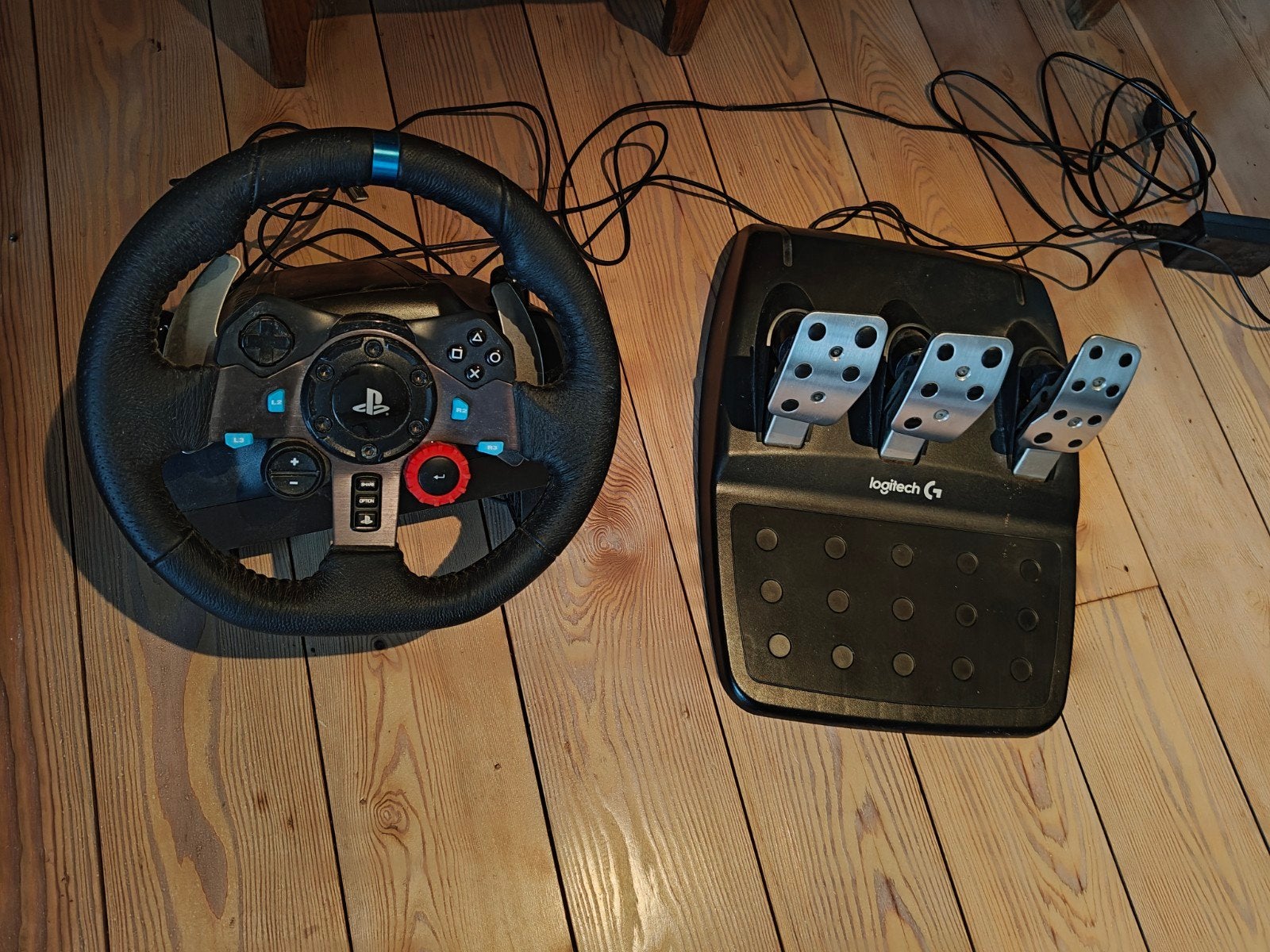 Logitech G29 Wheel + Pedals, Games en Spelcomputers, Spelcomputers | Sony Consoles | Accessoires, Ophalen