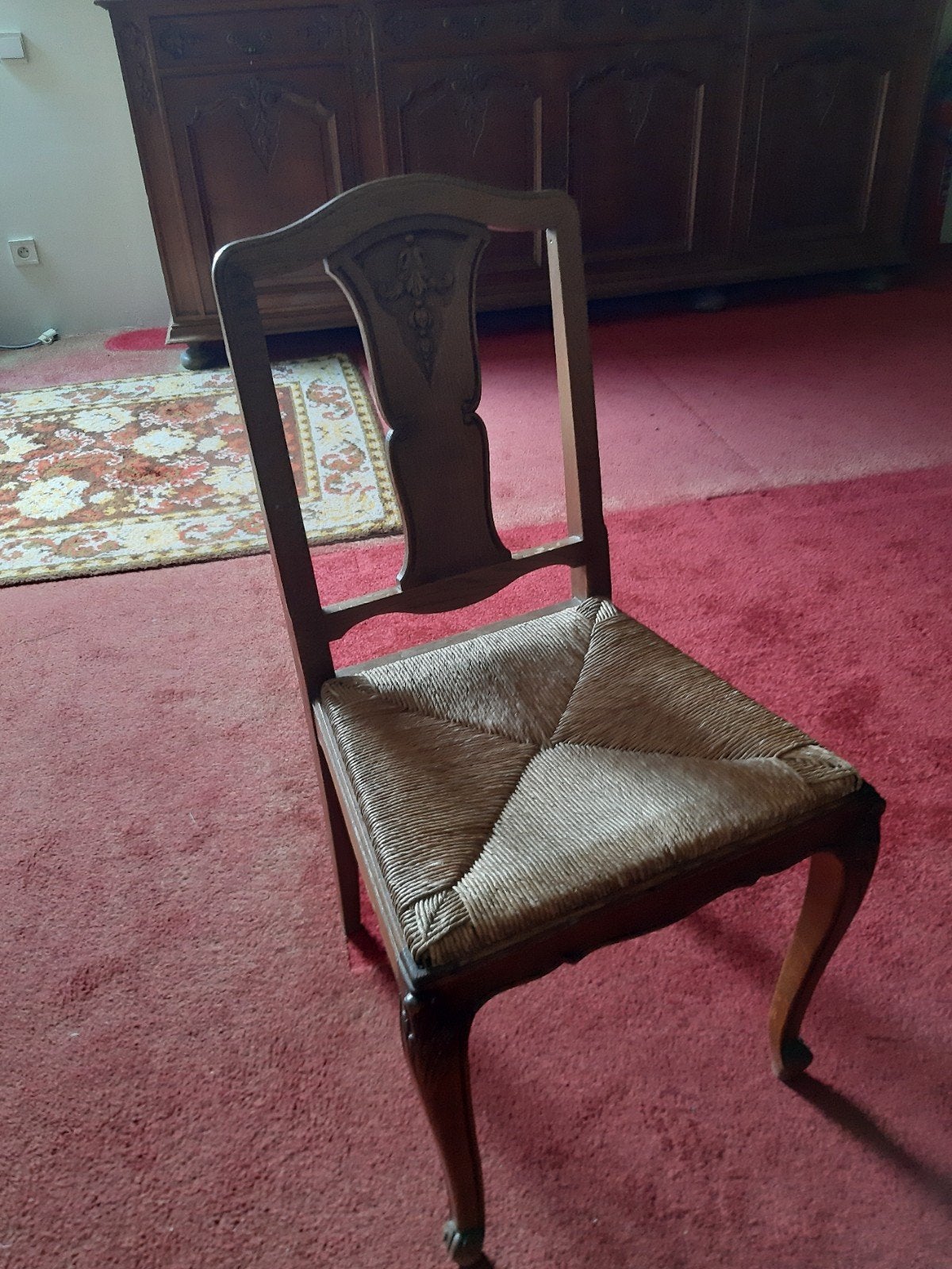 6 rustieke,  eiken stoelen, zitting is biezen, Ophalen, Bruin, Klassiek, Zo goed als nieuw