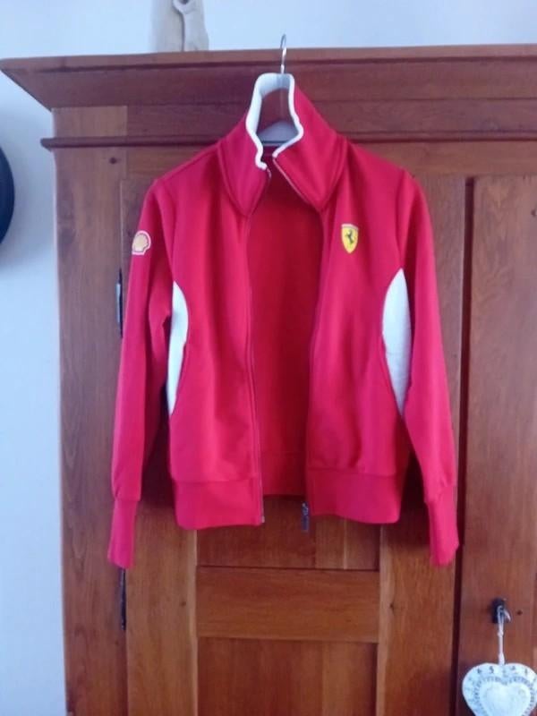 Nieuw vest Ferrari maat M, Kleding | Dames, Sportkleding, Maat 38/40 (M), Ferrari, Overige typen, Nieuw