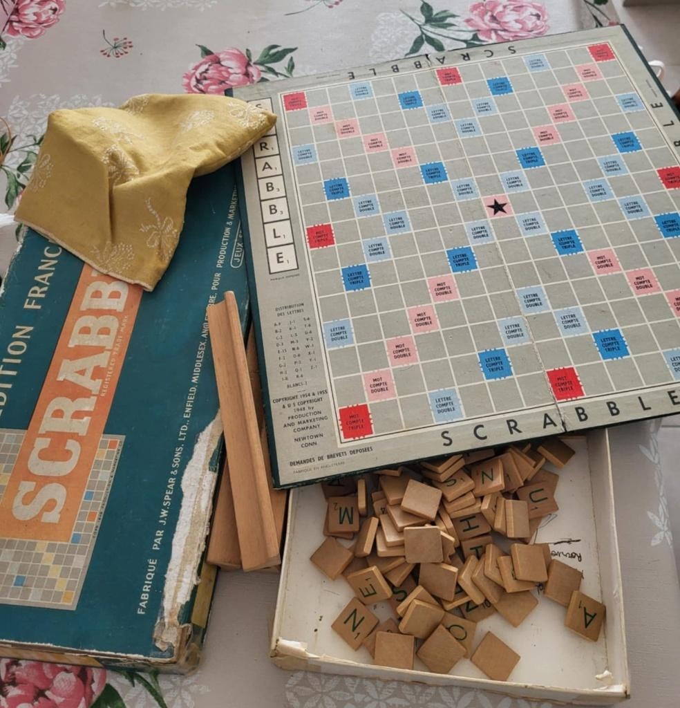 Jeux de socièté Vintage Scrabble des années 1950, Trois ou quatre joueurs, Enlèvement, Utilisé, J.W. Spear & Sons Ltd.