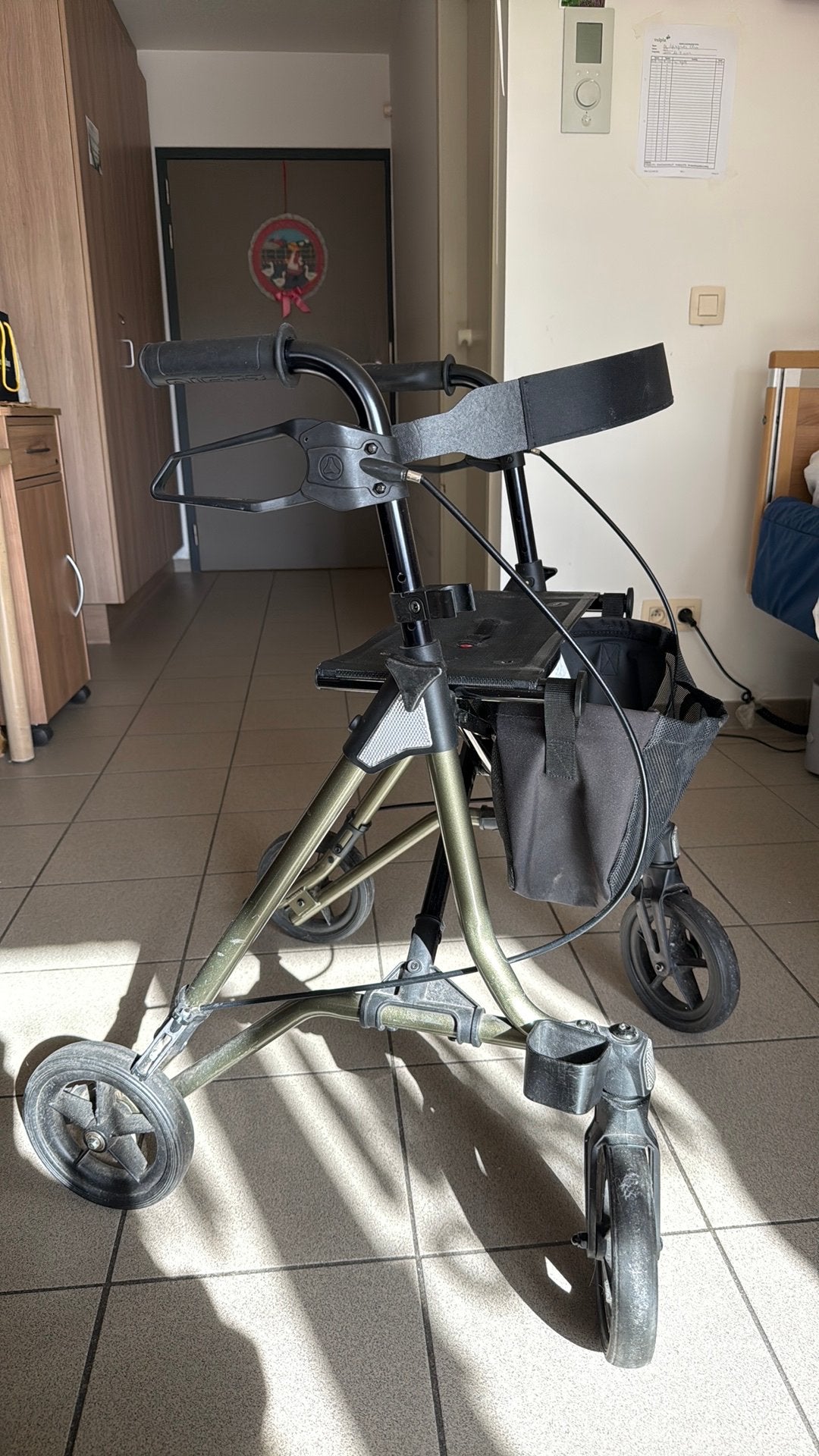 Rollator Taima M- GT, Divers, Enlèvement, Poids léger, Comme neuf