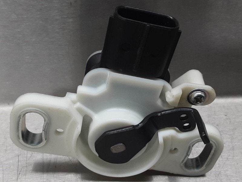 REMPEDAAL ABS Toyota Yaris III (P13) (|8951033030|), Gebruikt, Toyota