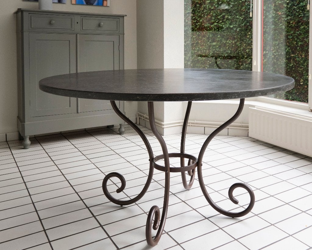 Prachtige handgemaakte natuurstenen ronde tafel, Ophalen, Overige materialen, Rond, Zo goed als nieuw