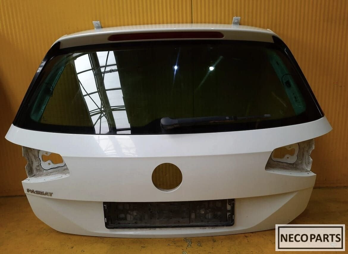 PASSAT B8 3G ACHTERKLEP KLEUR LC9A COMBI ALLES LEVERBAAR !!, Gebruikt, -, Volkswagen, -