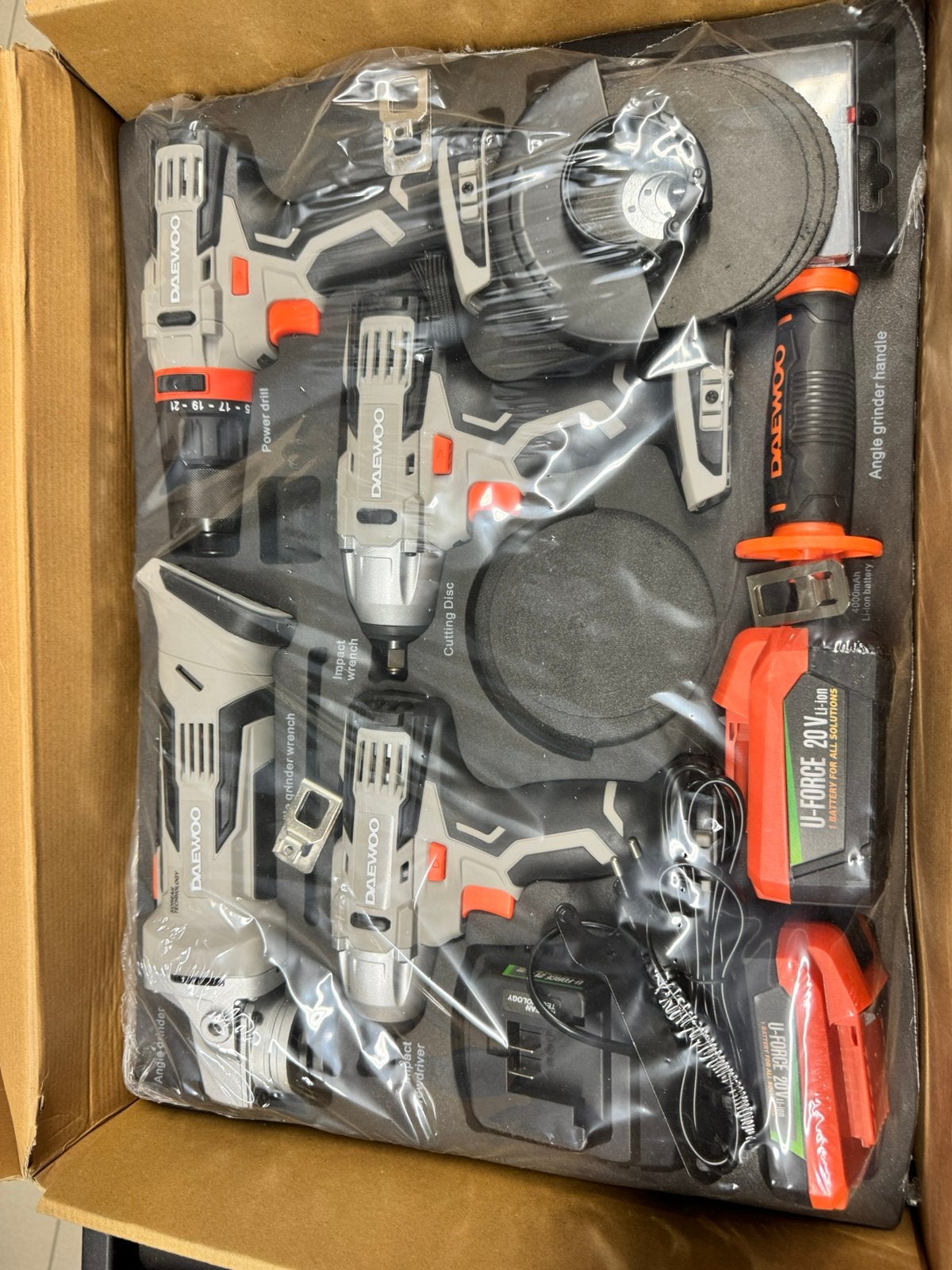 4-in-1 elektrisch gereedschap, Doe-het-zelf en Bouw, Ophalen, Nieuw, Multitool, Overige merken