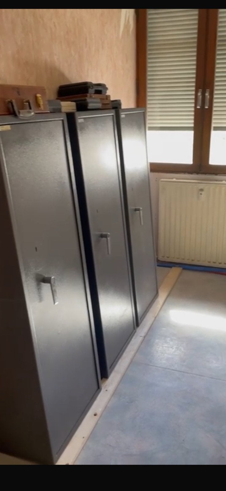 Wapenkast (jacht), Ophalen, Zo goed als nieuw