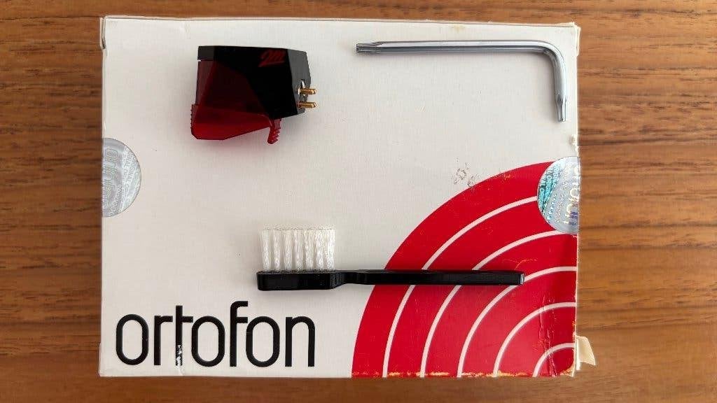 Cellule Ortofon 2M Red, Enlèvement ou Envoi, Utilisé, Pièce tourne-disques, Autres marques