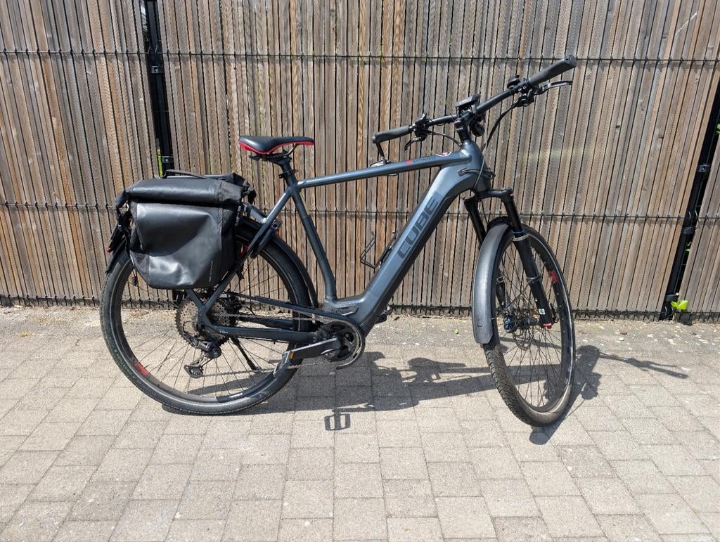 Speed pedelec Cube kathmandu hybride 45, Fietsen en Brommers, Ophalen, Zo goed als nieuw, Cube, 59 cm of meer